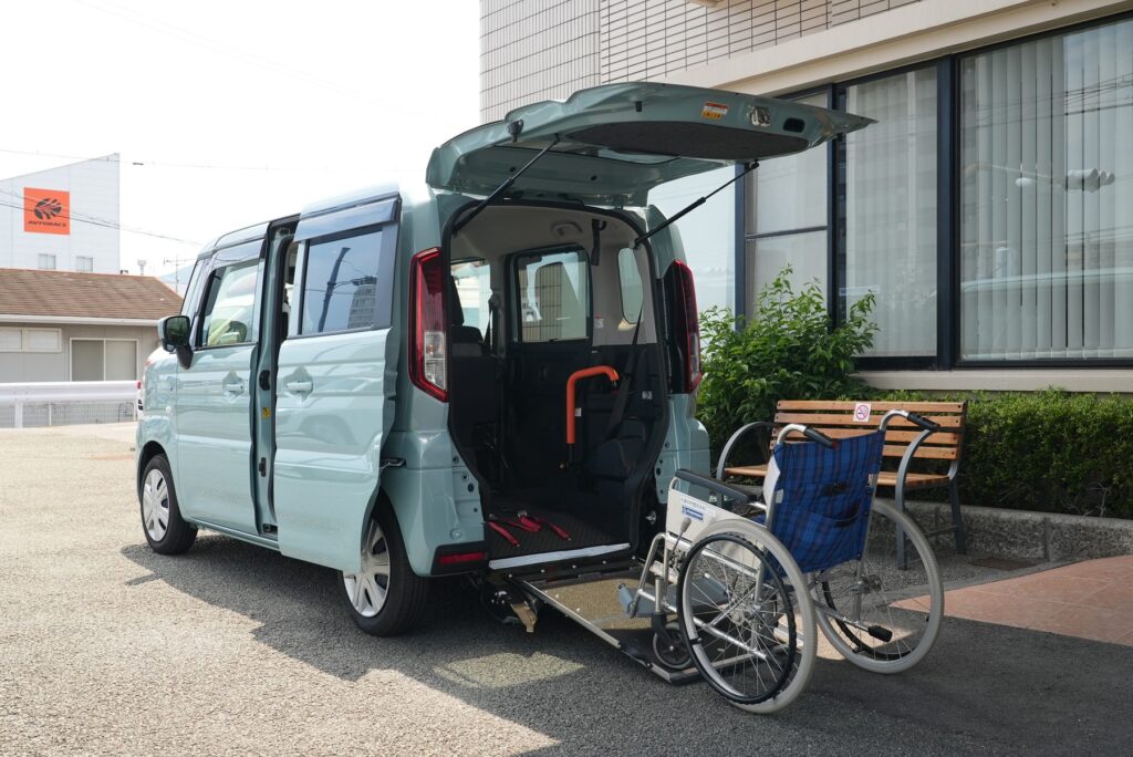 福祉車両（車椅子対応）